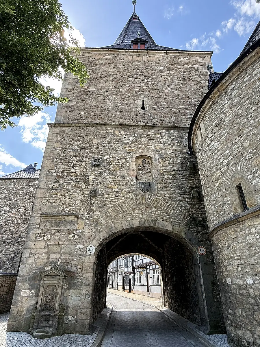 Breites Tor in der Stadtmauer von Goslar, Zufahrt zur Altstadt